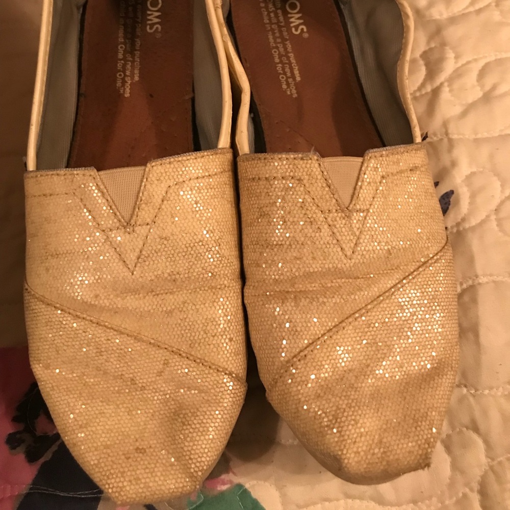 Gently worn cream glitter tons
